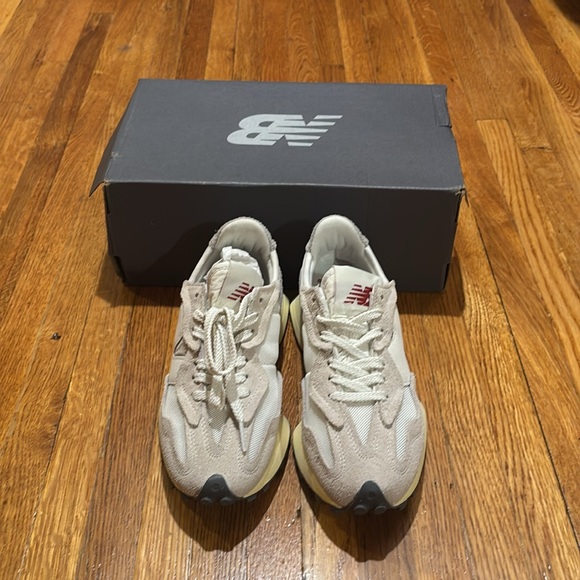 New Balance 327 Womens White/Grey Asst Sizes - Picture 2 of 4